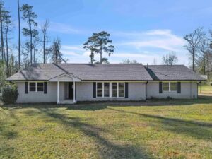 Buyer represented at 1701 Lakeshore Dr in Longview Texas by Austin Moore & Company Real Estate