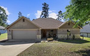 Price improvement for 134 Hillshore Cir in Longview Texas